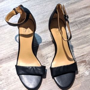 Naturalizer Size 6 Sandals